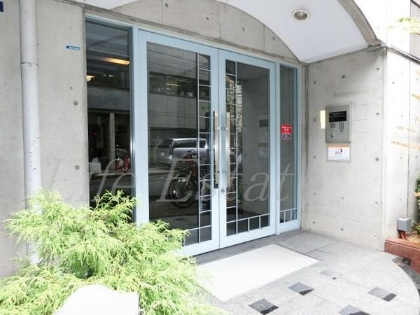 大阪市中央区南船場２丁目のマンション