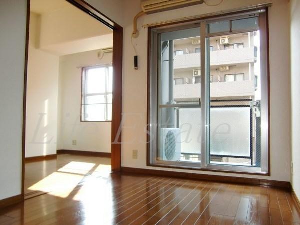 大阪市中央区東平２丁目のマンション