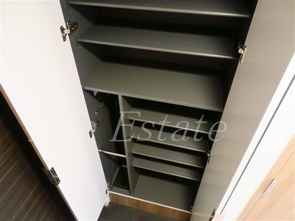 プレサンス心斎橋ソレイユ