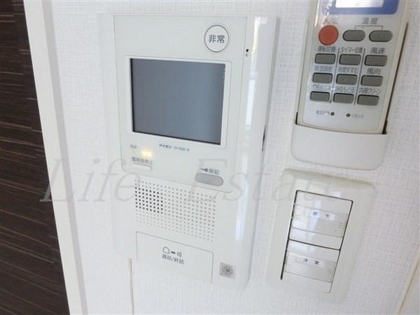 大阪市中央区内淡路町１丁目のマンション