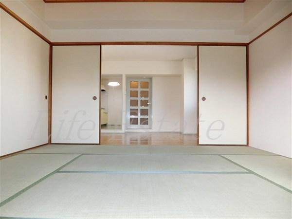メゾン松岡