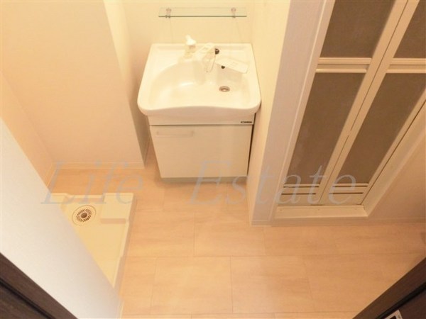 レジュールアッシュ谷町