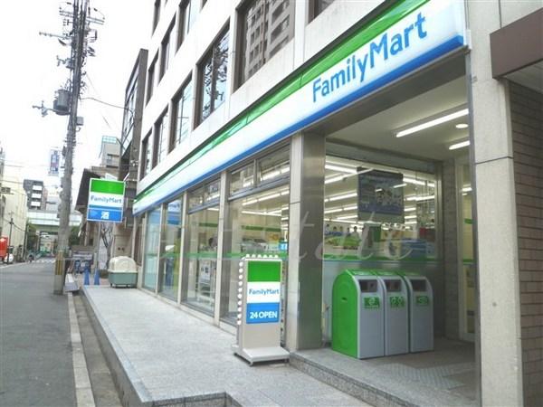 大阪市中央区南船場１丁目のマンション(ファミリーマート南船場一丁目店)