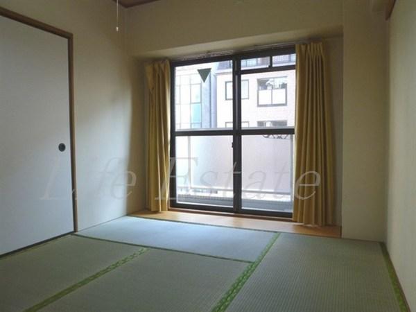 大阪市中央区鎗屋町２丁目のマンション