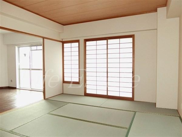 ダイヤモンドパレス