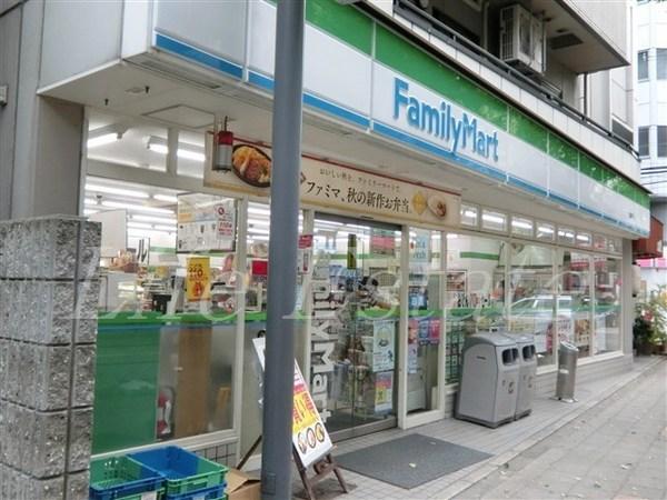 サニーハウス天満橋(ファミリーマート釣鐘町店)
