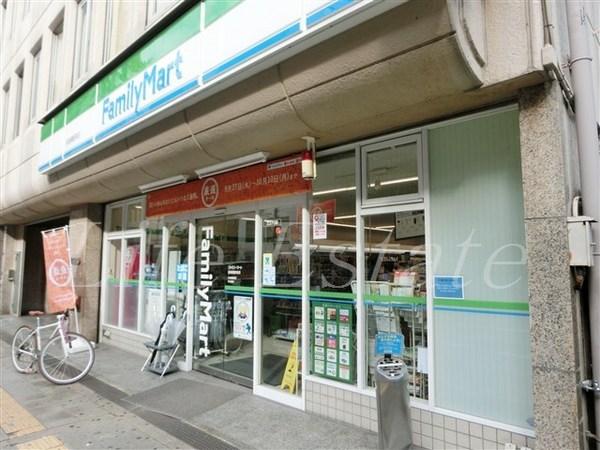 プレサンス心斎橋タイミックス(ファミリーマート長堀橋駅南店)