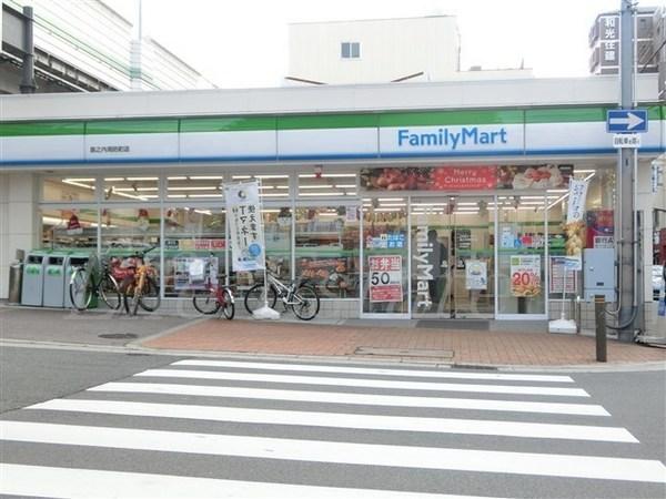 エスカーサ心斎橋EAST(ファミリーマート島之内周防町店)