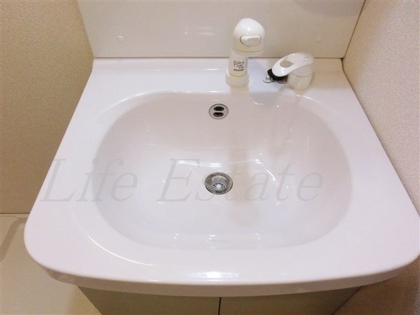 LUXE難波EAST