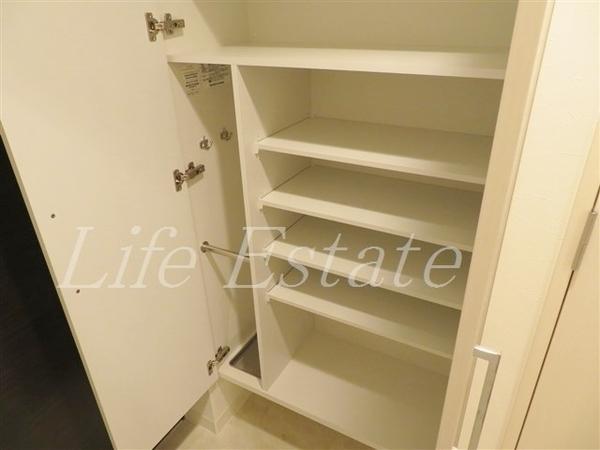 ラフォルム鎗屋町