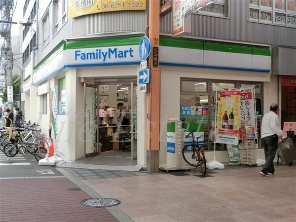 アーバネックス心斎橋(ファミリーマート博労町三丁目店)