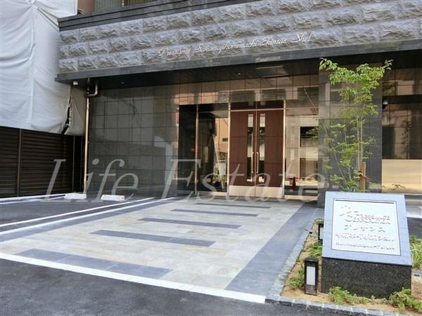 プレサンス堺筋本町駅前シェル