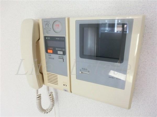 ジュネーゼグラン心斎橋東