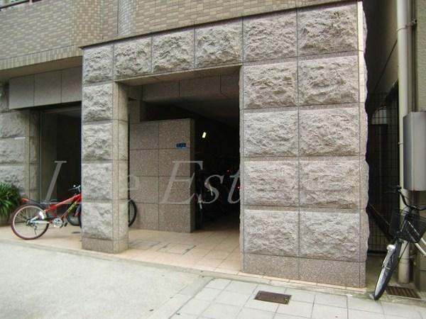 ラムール谷町
