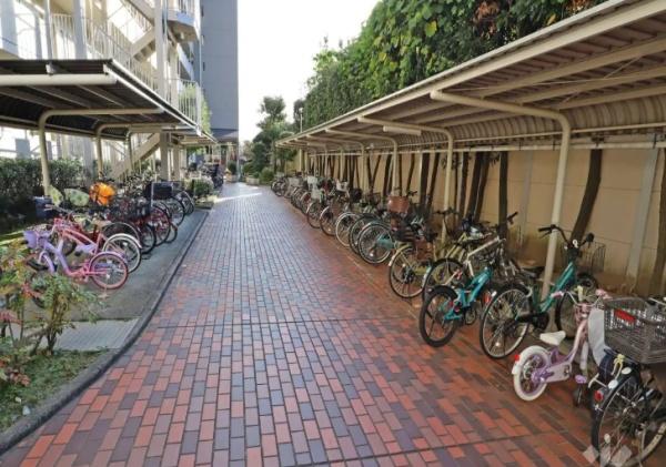 三島郡島本町青葉３丁目のマンション