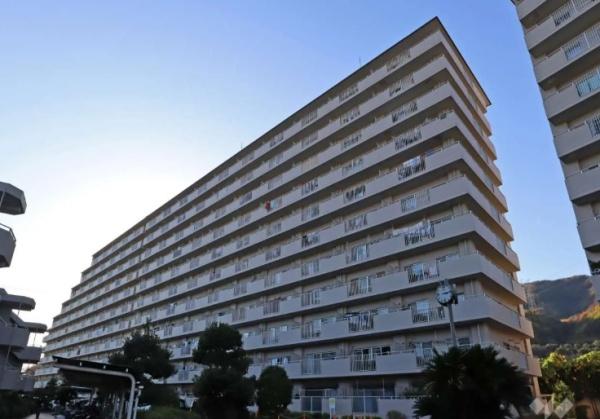三島郡島本町青葉３丁目のマンション