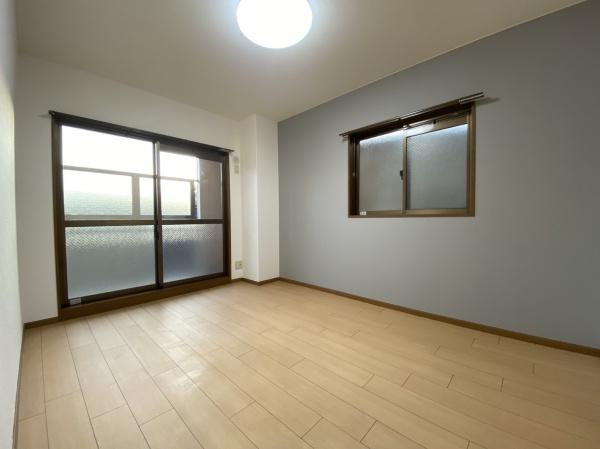 サンスタレ　2F