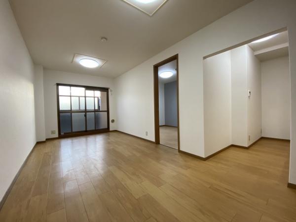 サンスタレ　2F