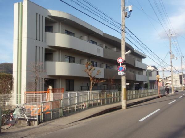 グリーンアベニュー山岡　1F