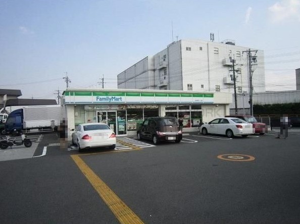 上牧ドリームマンション 1F(ファミリーマート島本高浜二丁目店)