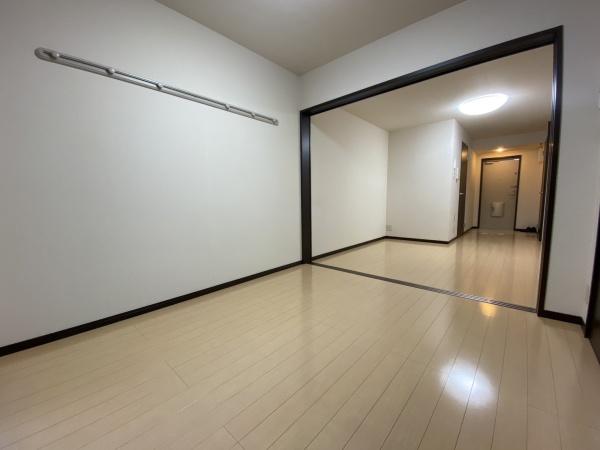 フジパレスタカシロ2番館　1F