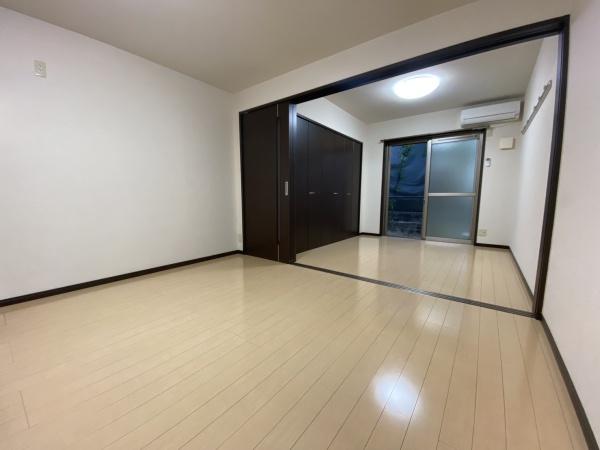 フジパレスタカシロ2番館　1F
