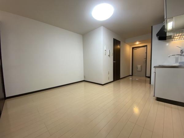フジパレスタカシロ2番館　1F