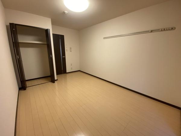 フジパレスタカシロ1番館　2F