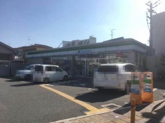 グランモア神内 2F(ファミリーマート高槻神内店)