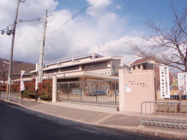 グランモア神内 2F(島本町立第一幼稚園)
