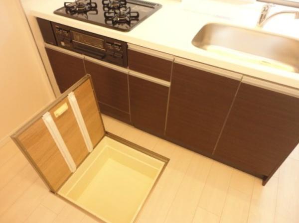 ルーヴル西法寺　1Ｆ