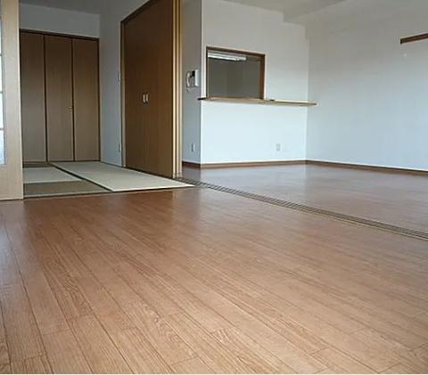 高槻市梶原４丁目のマンション