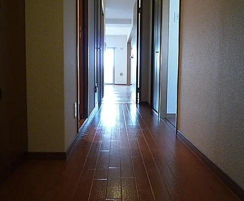 高槻市梶原４丁目のマンション