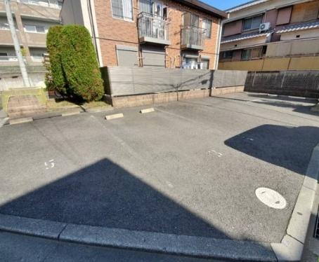 サニーテラス102(駐車場)