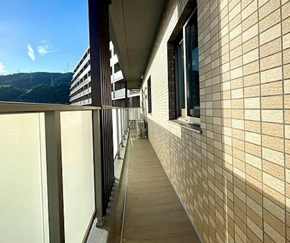 ウエリス島本　２Ｆ