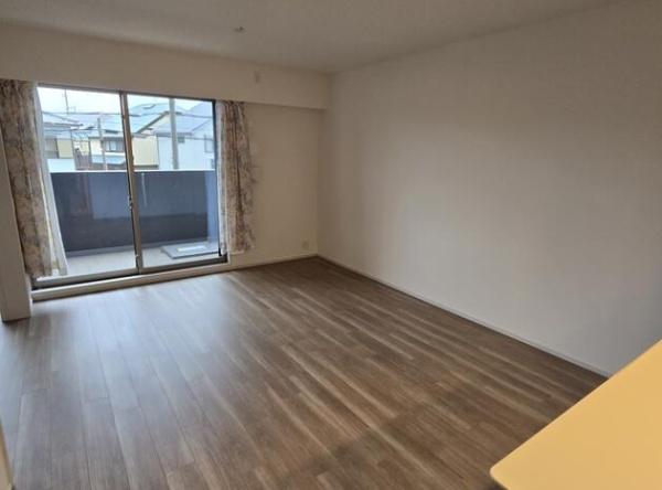 ウエリス島本　２Ｆ