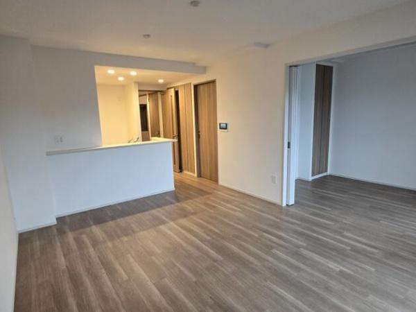 ウエリス島本　２Ｆ