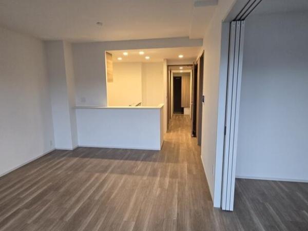 ウエリス島本　２Ｆ