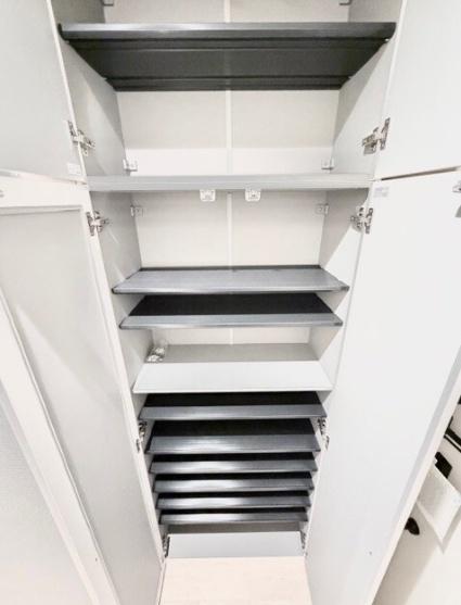 ＹＯＵＲＭＡＩＳＯＮ宝/１Ｆ