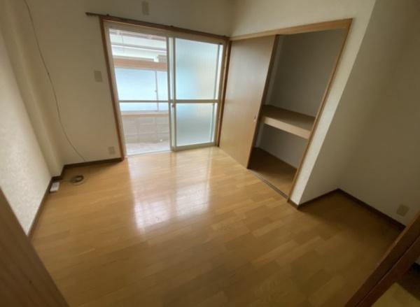 テラスハウス傍示木8-19