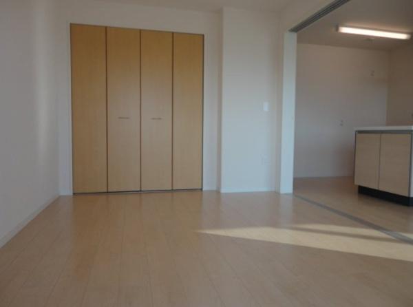 ルーヴル円明寺　2F