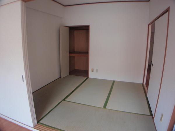 マンション晃苑　2F