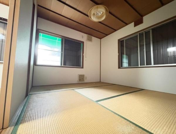 八木田貸家