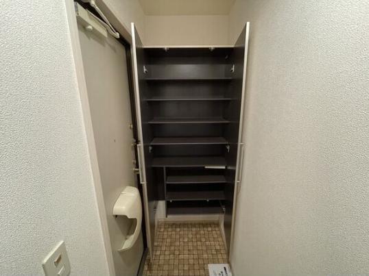 フォレストほうじの木　2F