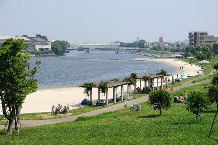 福井ビル(大森ふるさとの浜辺公園)