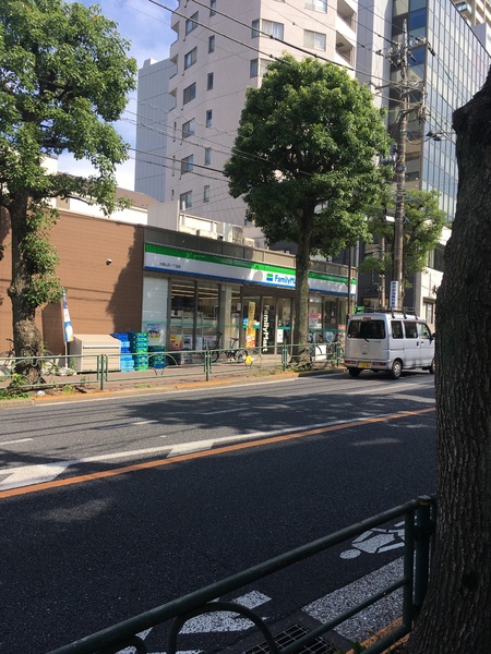 チェスナッツ大森(ファミリーマート山王1丁目店)