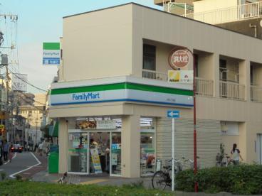 ピュアコーポヤマザキ(ファミリーマート大井二丁目店)