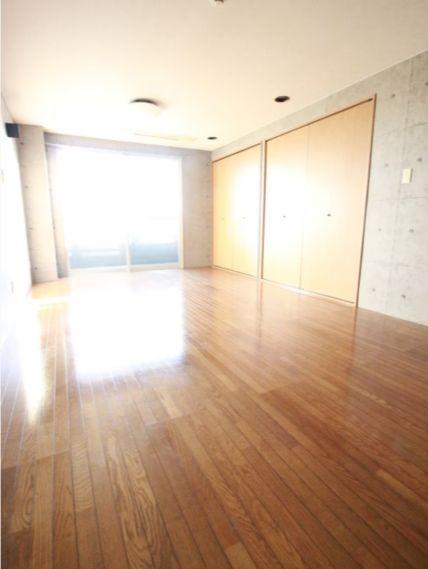 クレストコート