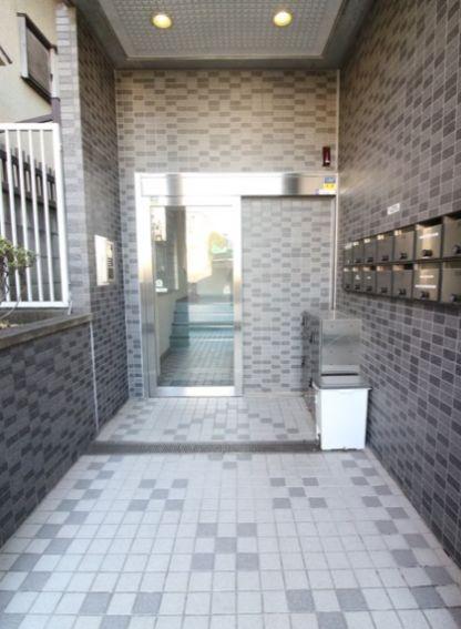 クレストコート