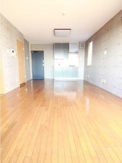 クレストコート